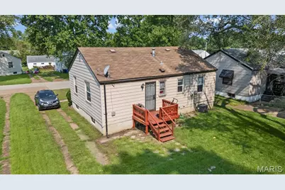 6010 Eaton Drive, Berkeley, MO 63134 - Photo 15