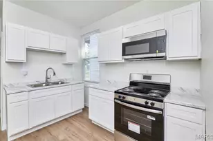 6625 Bartmer Ave, University City, MO 63130 - Photo 7