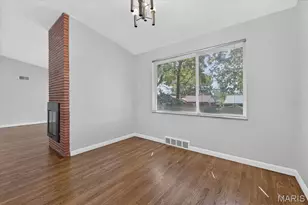 931 Dalkeith Ln, Saint Louis, MO 63132 - Photo 13
