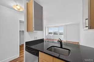 210 N 17th St, Saint Louis, MO 63103 - Photo 9