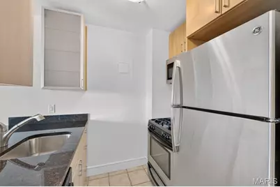 210 N 17th Street #907, Saint Louis, MO 63103 - Photo 7