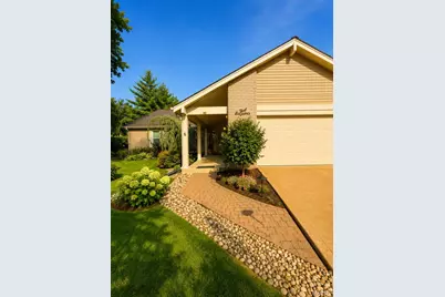 944 Ridgetree Lane, Des Peres, MO 63131 - Photo 5