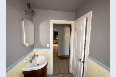 2618 Avie Drive, Jennings, MO 63136 - Photo 7