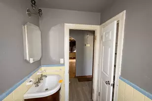 2618 Avie Dr, Jennings, MO 63136 - Photo 7