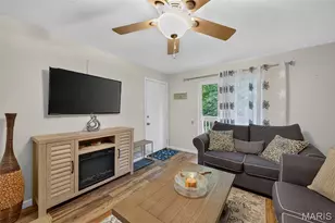 2812 Blackforest Dr, Saint Louis, MO 63129 - Photo 13