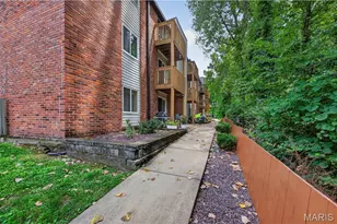 2812 Blackforest Dr, Saint Louis, MO 63129 - Photo 33