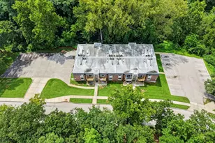 2812 Blackforest Dr, Saint Louis, MO 63129 - Photo 5