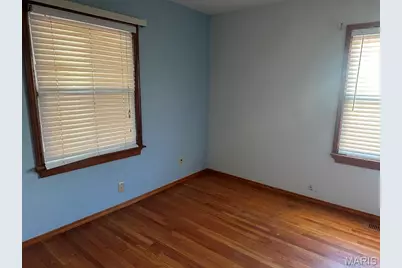 10370 Renfrew Drive, Saint Louis, MO 63137 - Photo 9