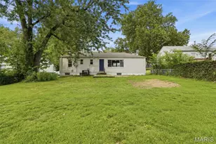 1134 Roxton Dr, Saint Louis, MO 63137 - Photo 17