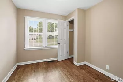 1134 Roxton Drive, Saint Louis, MO 63137 - Photo 9