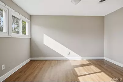 6820 Waterleigh Drive, Saint Louis, MO 63134 - Photo 3