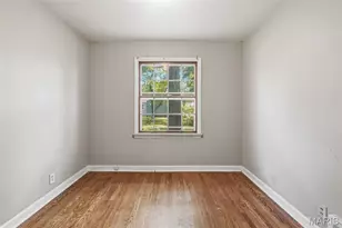 10172 Cabot Dr, Saint Louis, MO 63137 - Photo 15