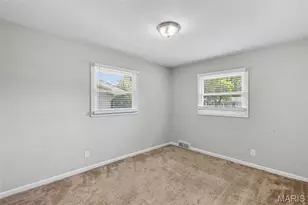 1405 Del Rey Dr, Florissant, MO 63031 - Photo 7