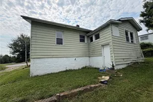 3927 Philbrook Ave, Pine Lawn, MO 63120 - Photo 13