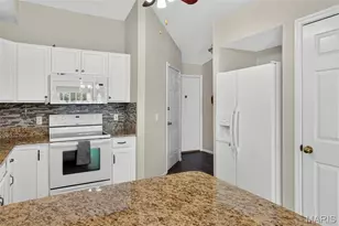 36 Lienemann Ct, Saint Peters, MO 63303 - Photo 11