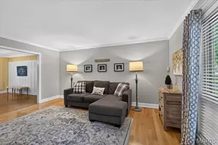 631 Golfview Dr, Ballwin, MO 63011 - Photo 7