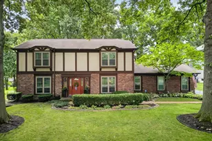 631 Golfview Dr, Ballwin, MO 63011 - Photo 1