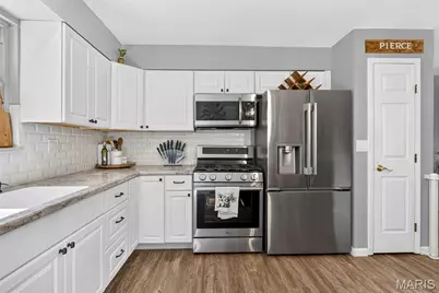 1297 Tracy Lane, Saint Louis, MO 63125 - Photo 7