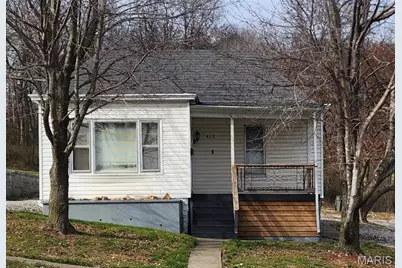 412 W Terrace Avenue, Hannibal, MO 63401 - Photo 1