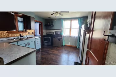 412 W Terrace Avenue, Hannibal, MO 63401 - Photo 13