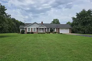103 Meadow Ridge Dr, Troy, MO 63379 - Photo 3