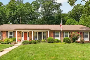 1331 Lockett Ln, Kirkwood, MO 63122 - Photo 1