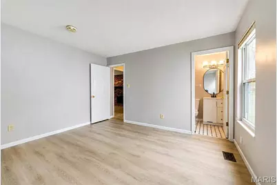 12732 Glenage Drive, Maryland Heights, MO 63043 - Photo 15