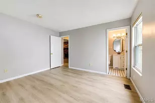 12732 Glenage Dr, Maryland Heights, MO 63043 - Photo 15