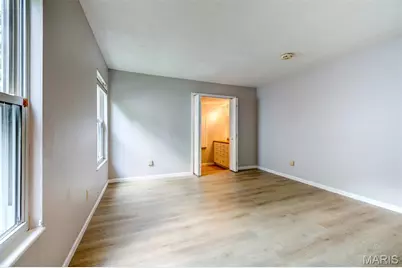 12732 Glenage Drive, Maryland Heights, MO 63043 - Photo 17