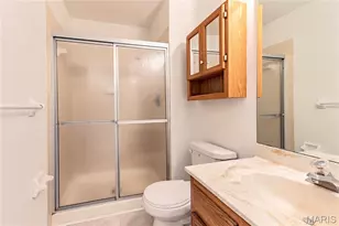 2533 Grayford Walk, Saint Louis, MO 63129 - Photo 23