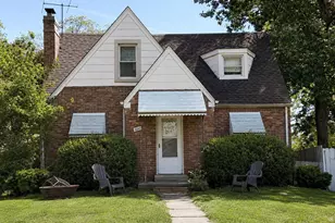 400 S Clark Ave, Ferguson, MO 63135 - Photo 1