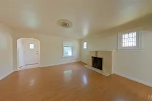 400 S Clark Ave, Ferguson, MO 63135 - Photo 3