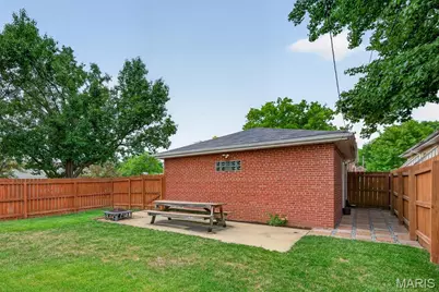 5690 Pernod Avenue, Saint Louis, MO 63139 - Photo 47
