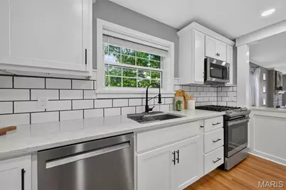 5690 Pernod Avenue, Saint Louis, MO 63139 - Photo 21