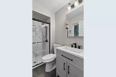 1445 Orchard Lakes Drive, Saint Louis, MO 63146 - Photo 23