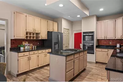14360 Cedar Springs Drive, Town and Country, MO 63017 - Photo 9