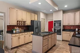 14360 Cedar Springs Dr, Town and Country, MO 63017 - Photo 9