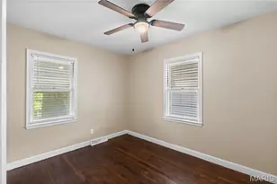 7724 Horatio Dr, Saint Louis, MO 63121 - Photo 11