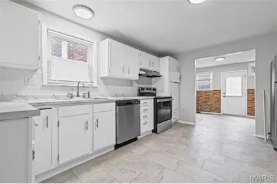 4552 Ray Avenue, Saint Louis, MO 63116 - Photo 11