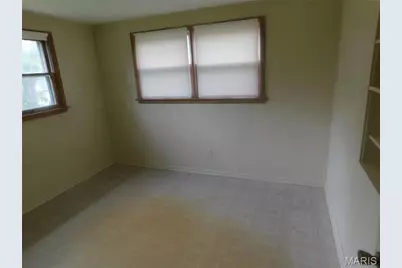 2904 Maywood Avenue, Saint Louis, MO 63121 - Photo 17