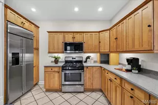 7501 Suffolk Ave, Shrewsbury, MO 63119 - Photo 23