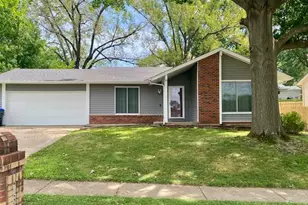 734 Millwood Dr, Saint Peters, MO 63376 - Photo 1