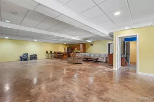 15811 Jedberg Ln, Ballwin, MO 63021 - Photo 37