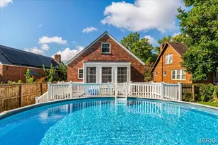 6421 Lindenwood Pl, Saint Louis, MO 63109 - Photo 9