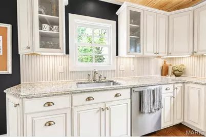 9242 Clayton Road, Ladue, MO 63124 - Photo 19