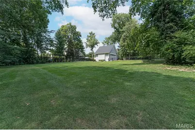 9242 Clayton Road, Ladue, MO 63124 - Photo 45