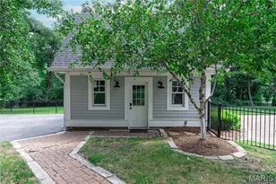 9242 Clayton Rd, Ladue, MO 63124 - Photo 43