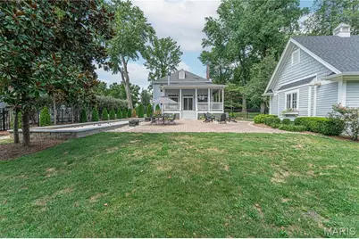 9242 Clayton Road, Ladue, MO 63124 - Photo 47