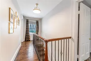 9242 Clayton Rd, Ladue, MO 63124 - Photo 23