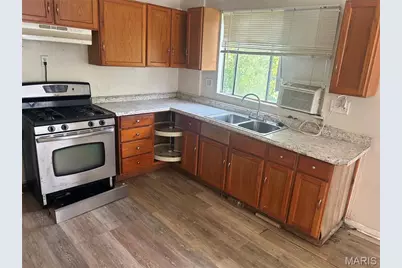 7205 Sapphire Avenue, Saint Louis, MO 63136 - Photo 11